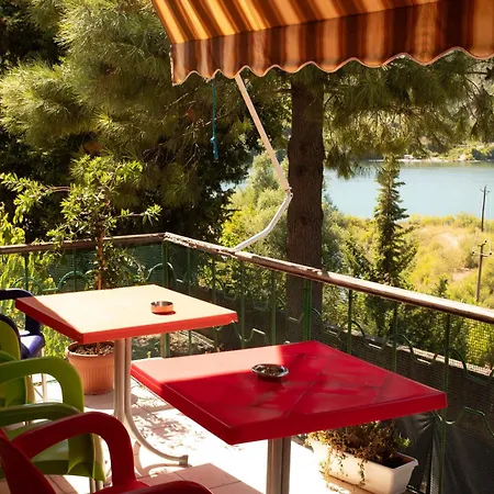 Agroturizem Franceze Hotel Koman