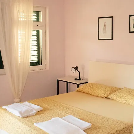 Agroturizem Franceze Hotel Koman